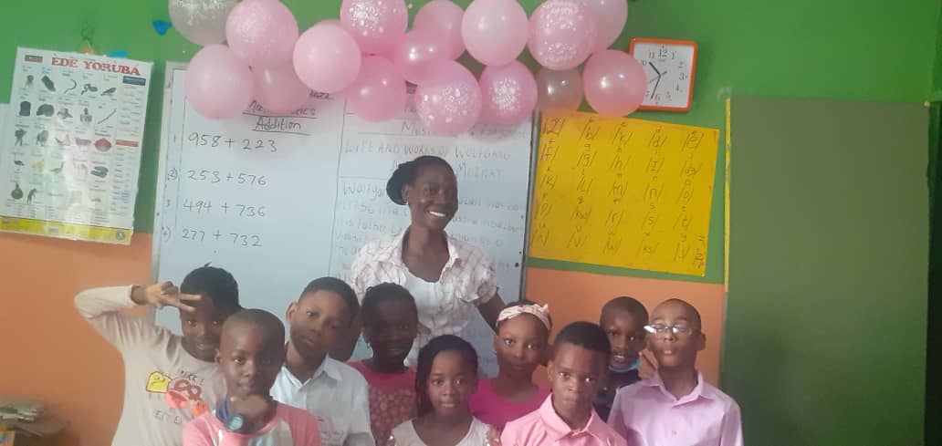 Balloon day in a classroom